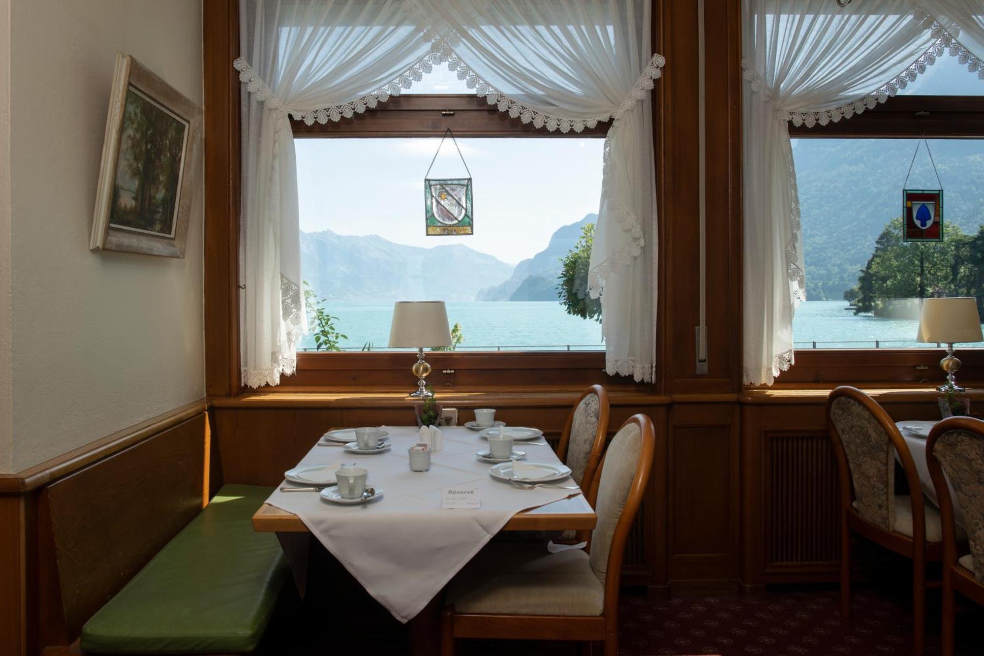 Seiler au Lac Bönigen Extérieur photo