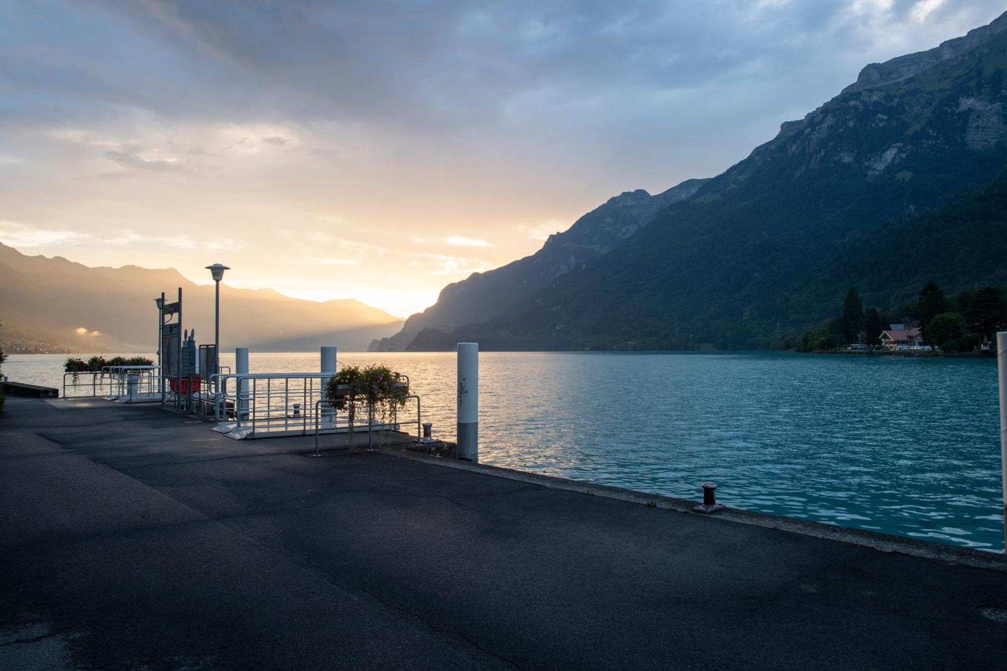 Seiler au Lac Bönigen Extérieur photo